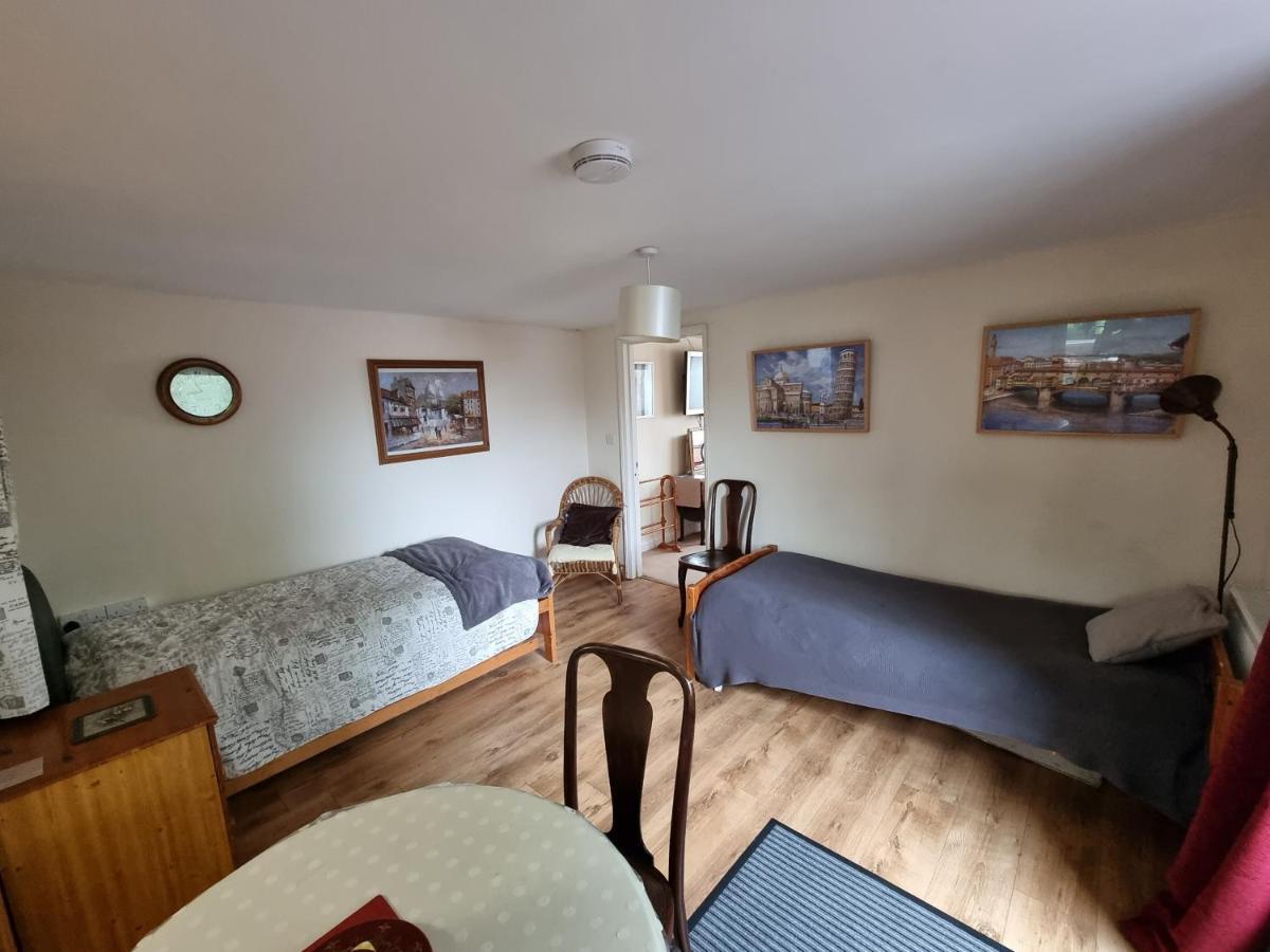 Burnt House Farm Bed & Breakfast ไฮบริดจ์ ภายนอก รูปภาพ
